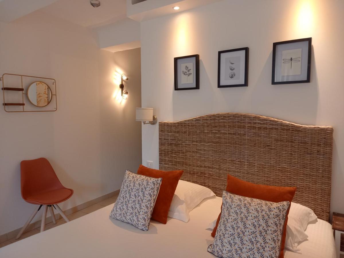 Hotel Restaurant Notre Dame Collobrières Εξωτερικό φωτογραφία