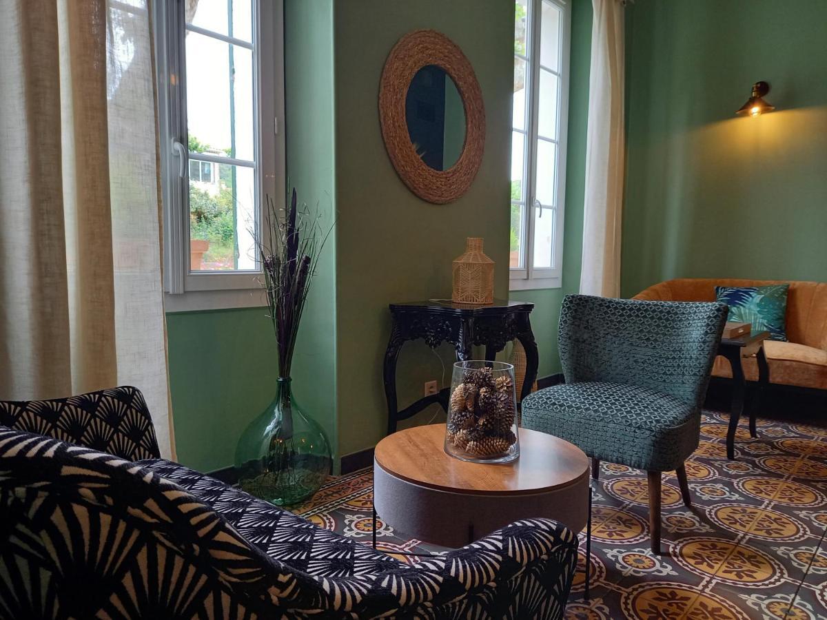 Hotel Restaurant Notre Dame Collobrières Εξωτερικό φωτογραφία