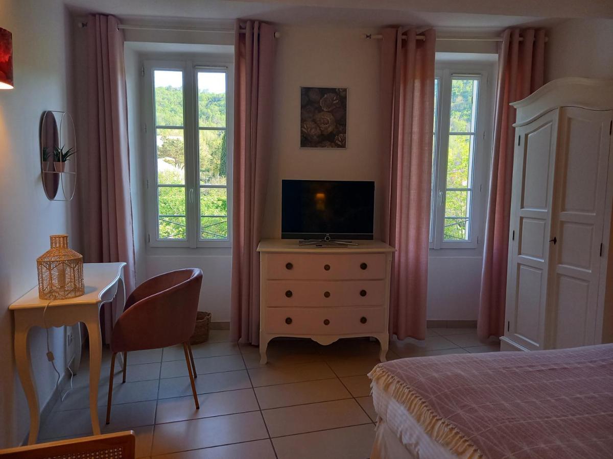 Hotel Restaurant Notre Dame Collobrières Εξωτερικό φωτογραφία