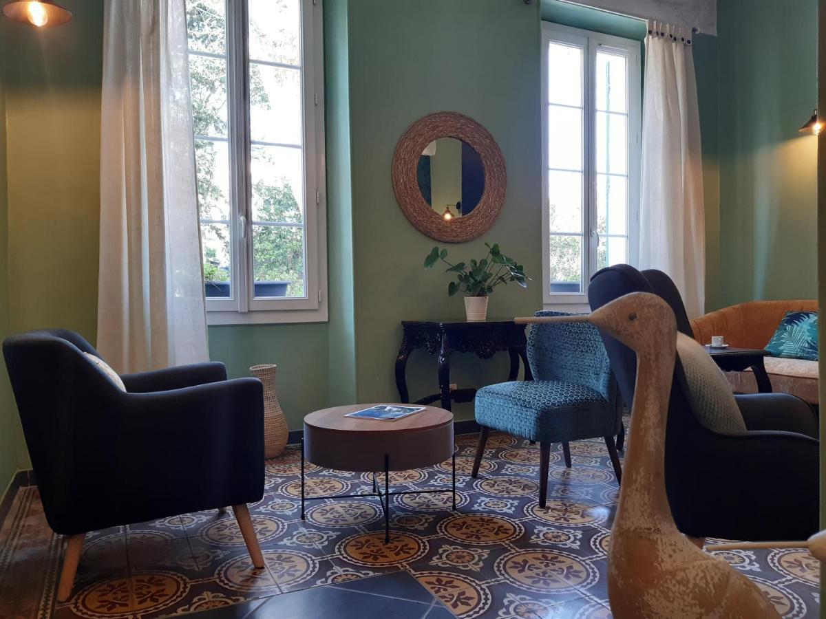 Hotel Restaurant Notre Dame Collobrières Εξωτερικό φωτογραφία